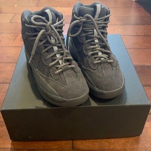 YEEZY SEASON 6 BOOTS